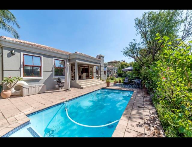 4 BEDROOM HOUSE FOR SALE IN CEDAR LAKES